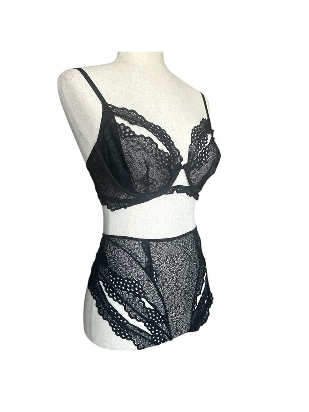 Kiki De Montparnasse Coupe High-Waisted Thong Panties Retro Black Stretch Lace M